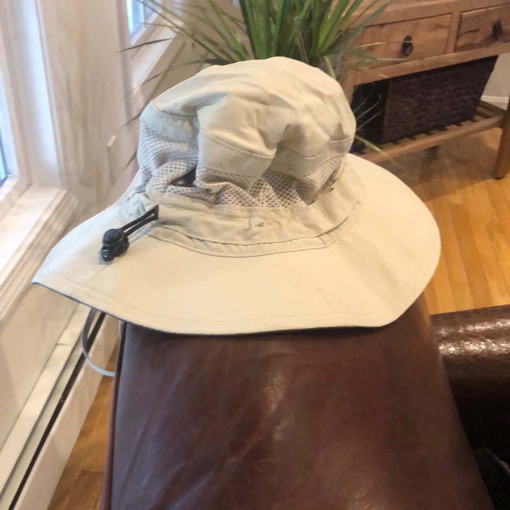Columbia sun hat